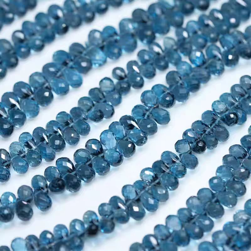 Goutte de topaze bleue de lond - Jewelry Making In London avis et prix