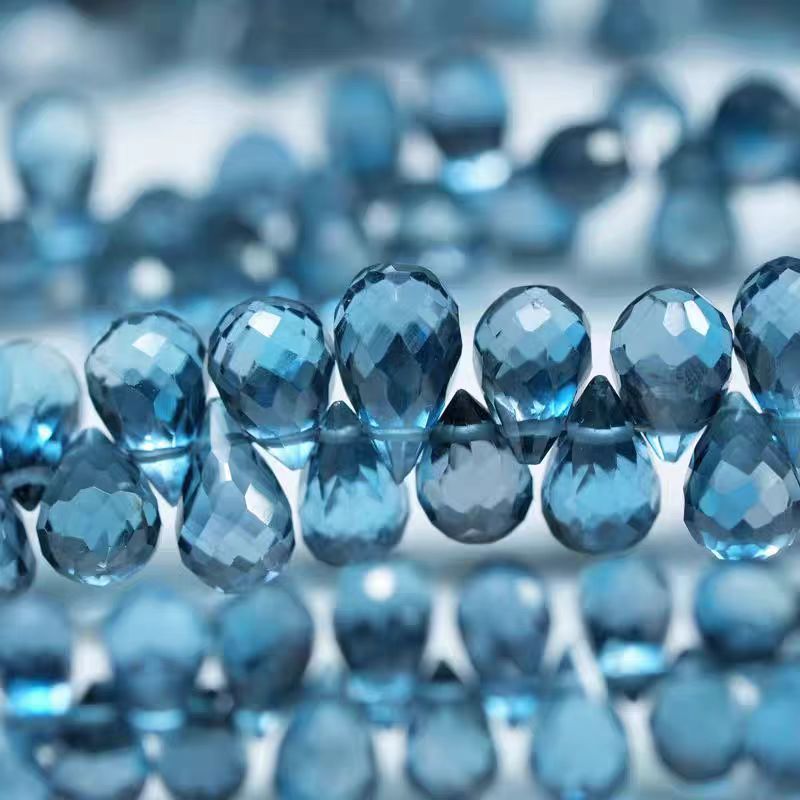 Goutte de topaze bleue de lond - Jewelry Making In London avis et prix